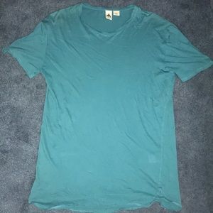 Men’s Medium Turquoise T-shirt